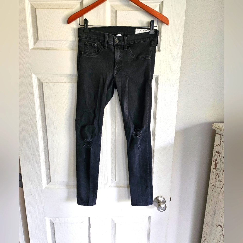 Rag & Bone 27 Distressed Legging Jean Very Good Condition